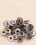 magnet button